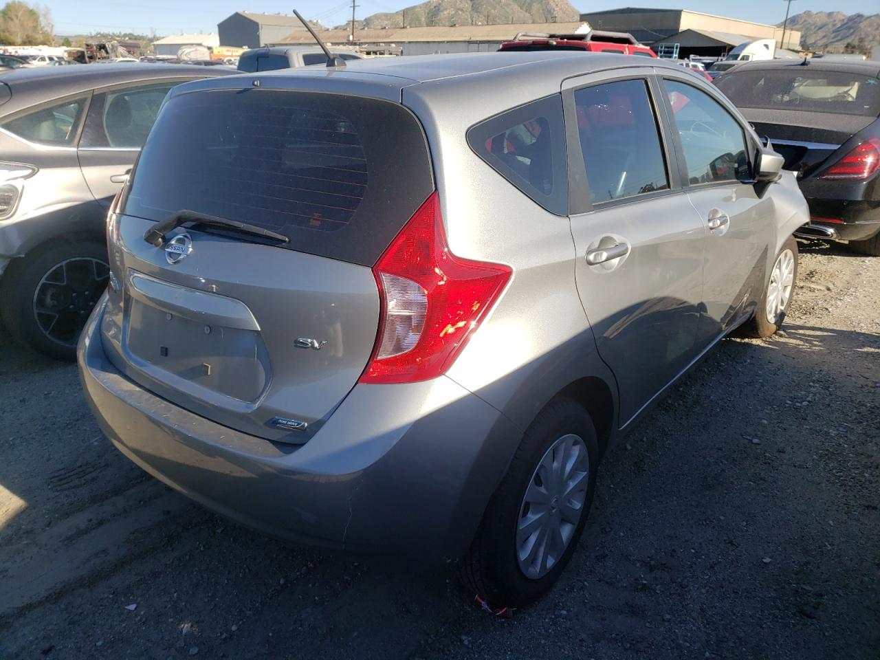 Photo 4 from auction – 2015 NISSAN VERSA NOTE with VIN 3N1CE2CP7FL435566