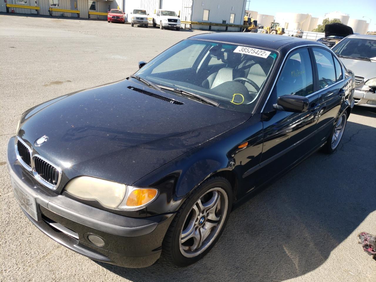 Photo 2 from auction – 2002 BMW 3 SERIES with VIN WBAEV53442KM17631