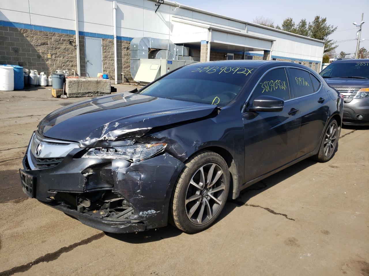 Photo 2 from auction – 2015 ACURA TLX TECH with VIN 19UUB2F53FA014280