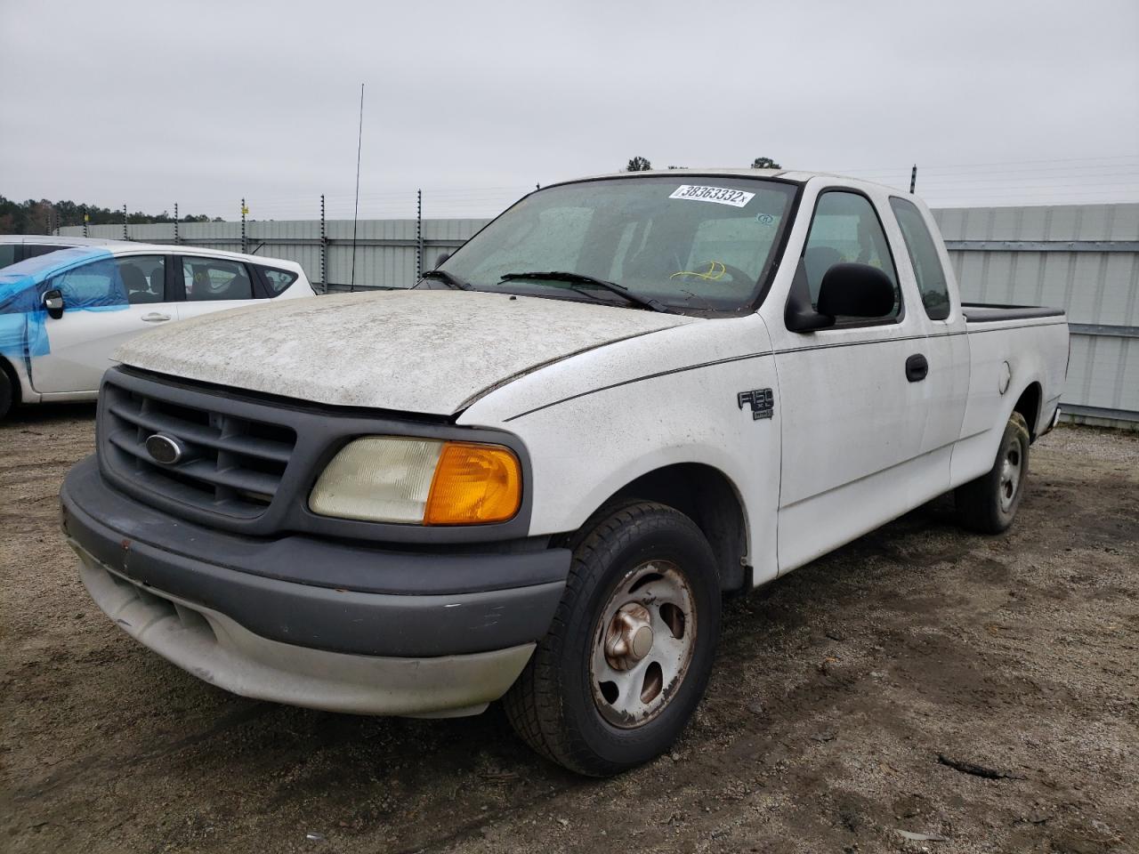 Photo 2 from auction – 2004 FORD F-150 HERI with VIN 2FTRX17W44CA49915