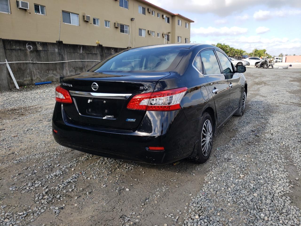 Photo 4 from auction – 2013 NISSAN SENTRA S with VIN 1N4AB7AP0DN900446