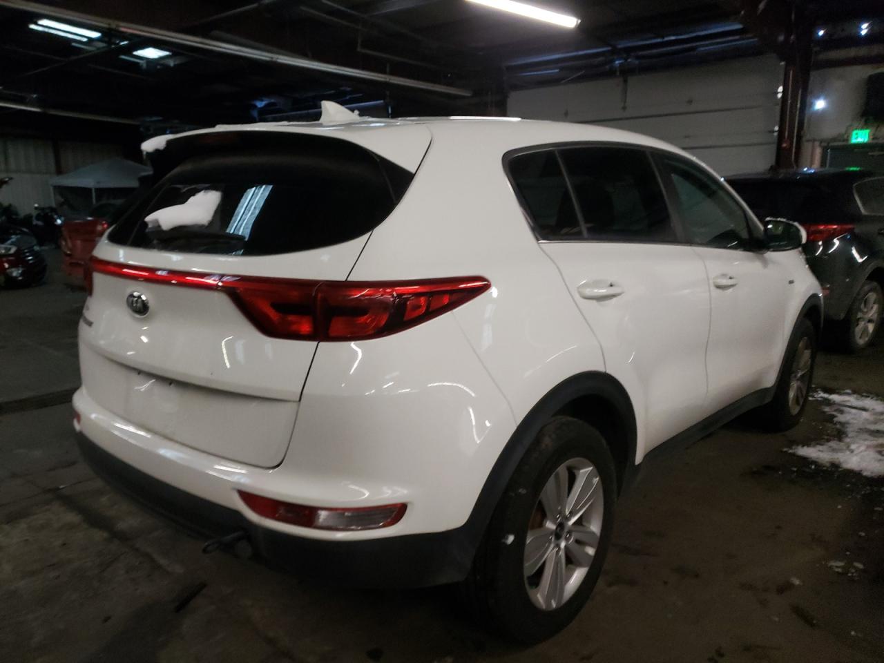 Photo 4 from auction – 2018 KIA SPORTAGE L with VIN KNDPMCAC5J7384685