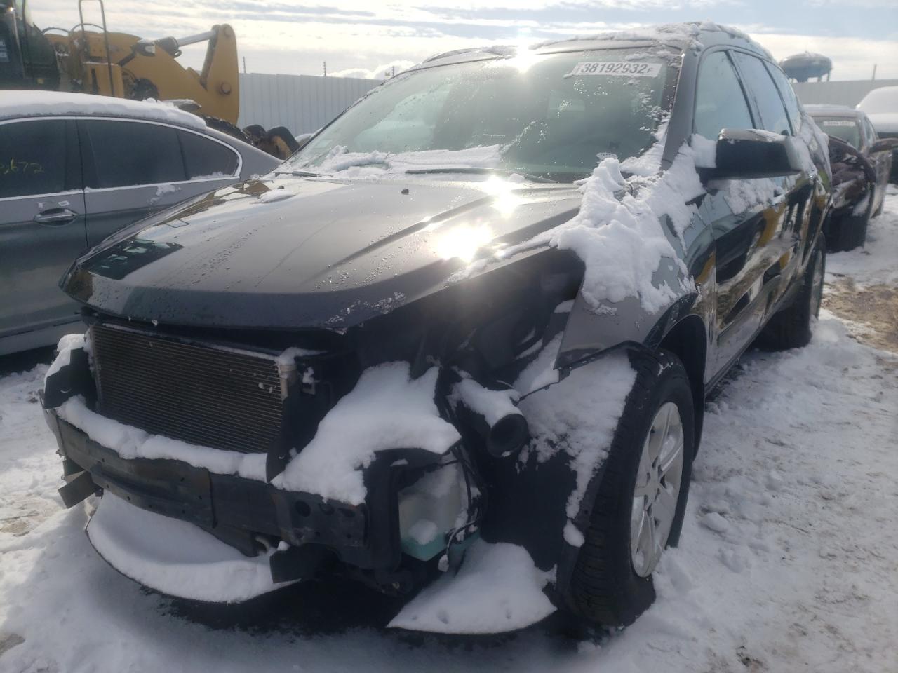 Photo 2 from auction – 2015 CHEVROLET TRAVERSE L with VIN 1GNKRFKD2FJ379353