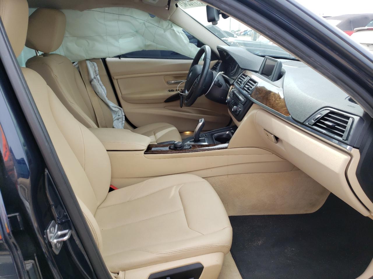Photo 5 from auction – 2015 BMW 328 I with VIN WBA3A5C53FF610783