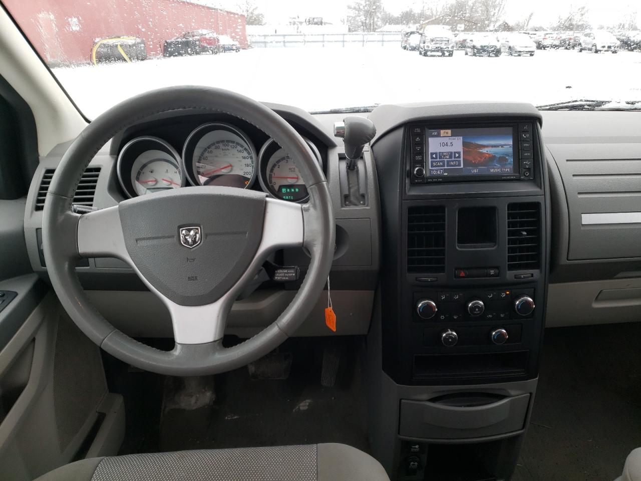 Photo 9 from auction – 2008 DODGE GRAND CARA with VIN 2D8HN44P28R777589