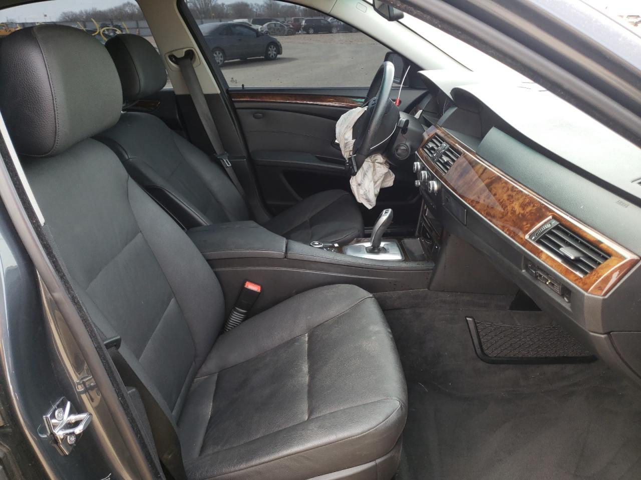 Photo 5 from auction – 2010 BMW 528 I with VIN WBANU5C53AC125862