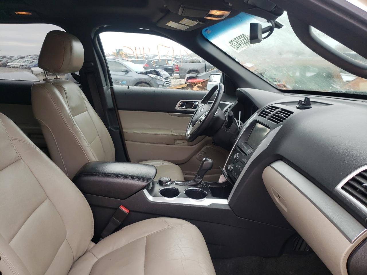 Photo 5 from auction – 2011 FORD EXPLORER X with VIN 1FMHK8D83BGA21247