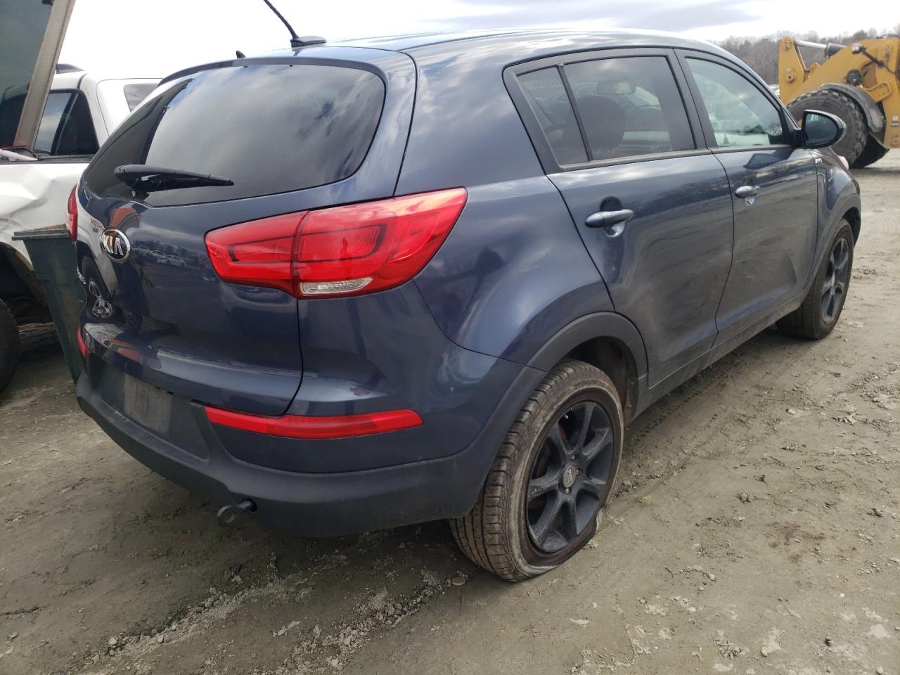Photo 4 from auction – 2014 KIA SPORTAGE L with VIN KNDPBCAC8E7563511