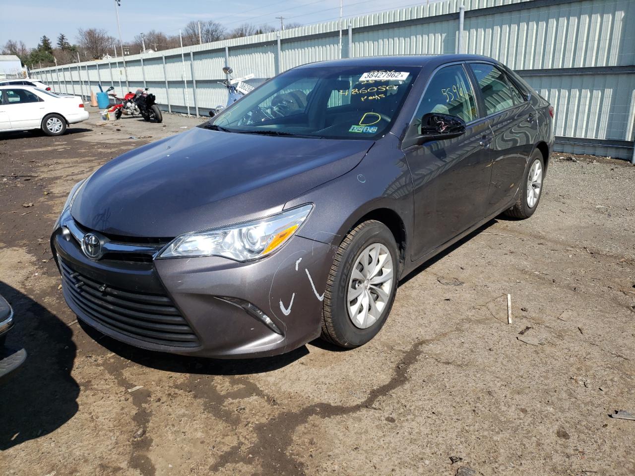 Photo 2 from auction – 2015 TOYOTA CAMRY LE with VIN 4T4BF1FK8FR486050