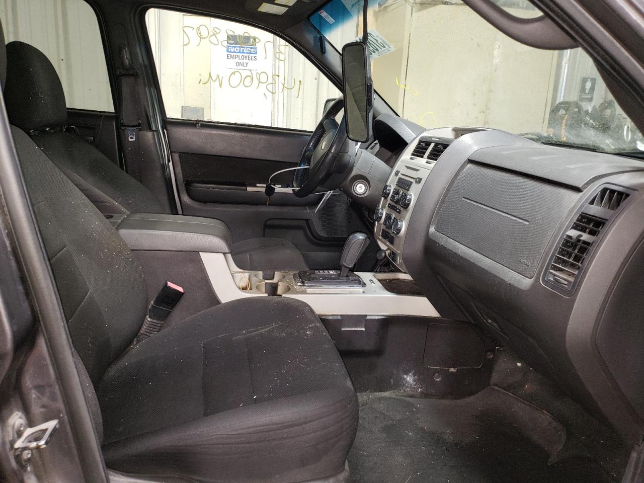 Photo 5 from auction – 2010 FORD ESCAPE XLT with VIN 1FMCU9DG8AKA78699