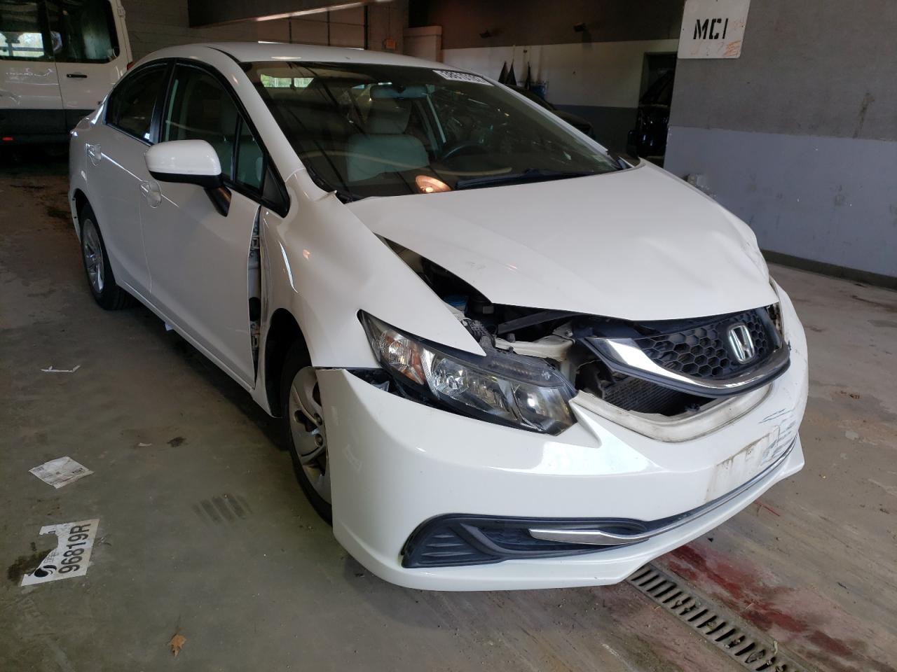 Photo 1 from auction – 2015 HONDA CIVIC LX with VIN 2HGFB2F52FH539082