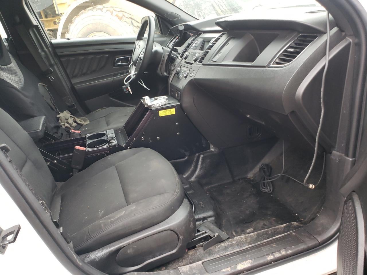 Photo 5 from auction – 2019 FORD TAURUS POL with VIN 1FAHP2MK6KG115241