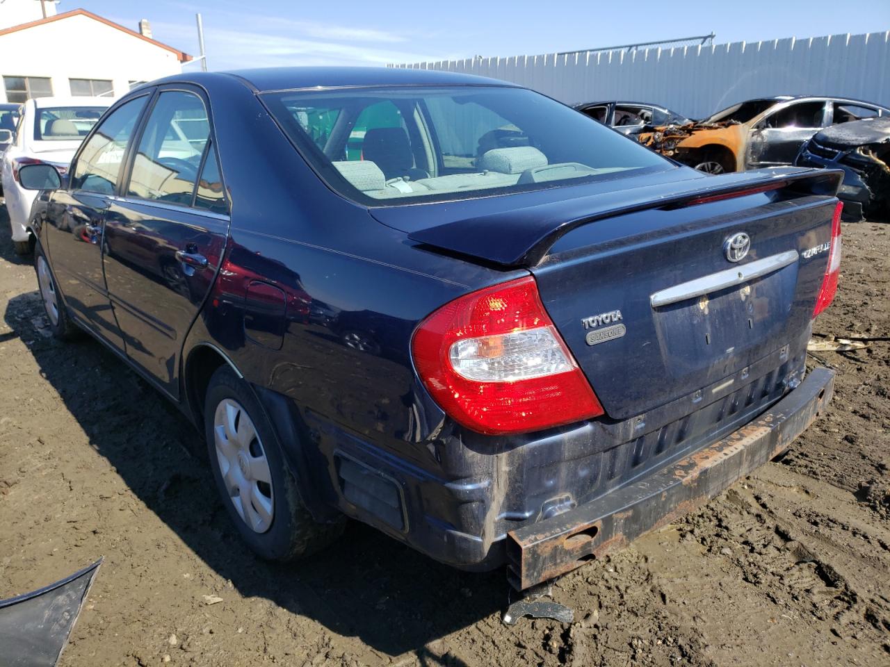 Photo 3 from auction – 2004 TOYOTA CAMRY LE with VIN 4T1BE32K84U332756