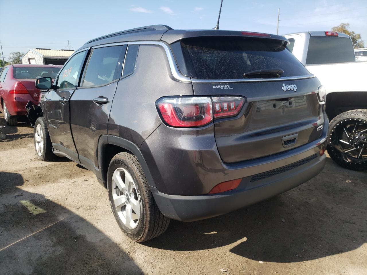 Photo 3 from auction – 2018 JEEP COMPASS LA with VIN 3C4NJCBB4JT301815