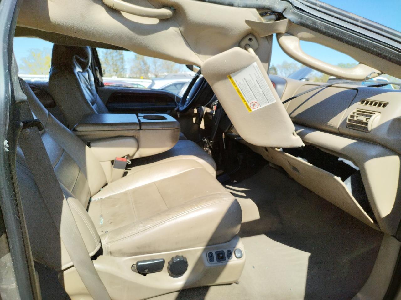Photo 5 from auction – 2006 FORD F250 SUPER with VIN 1FTSW21P46EA04563