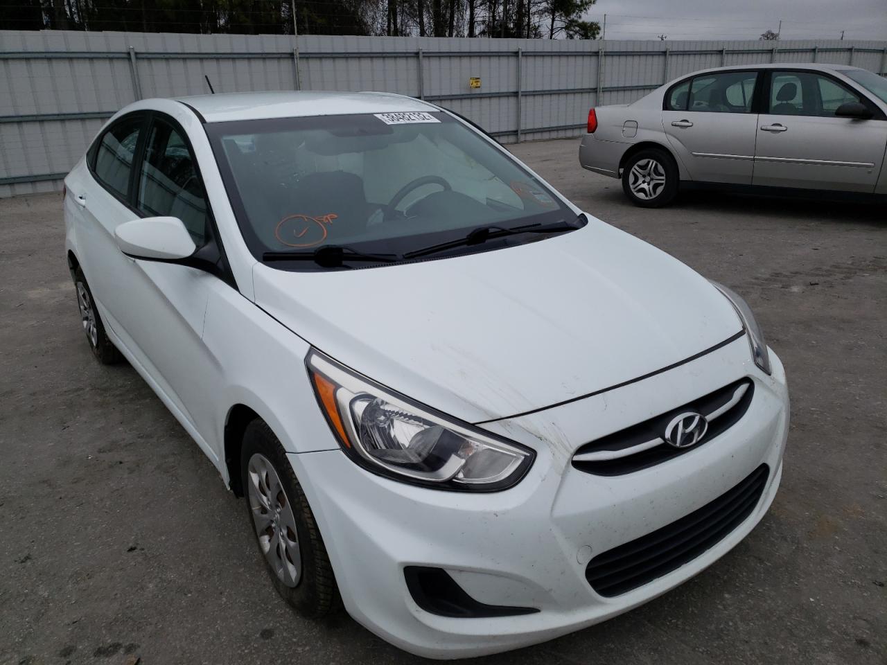 HYUNDAI ACCENT GLS 2015 with VIN KMHCT4AE8FU842216 - Photo from auction