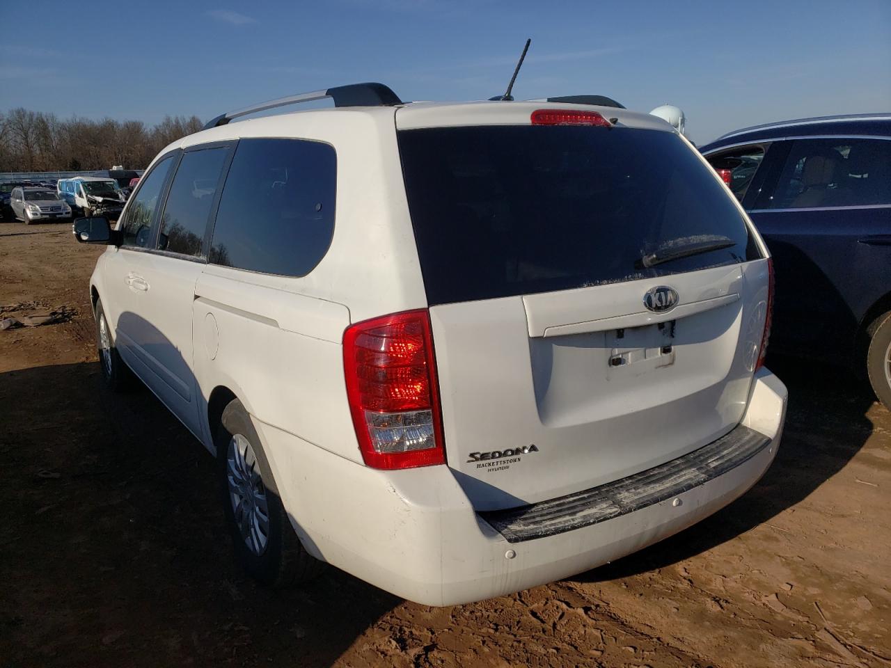 Photo 3 from auction – 2014 KIA SEDONA LX with VIN KNDMG4C7XE6537945