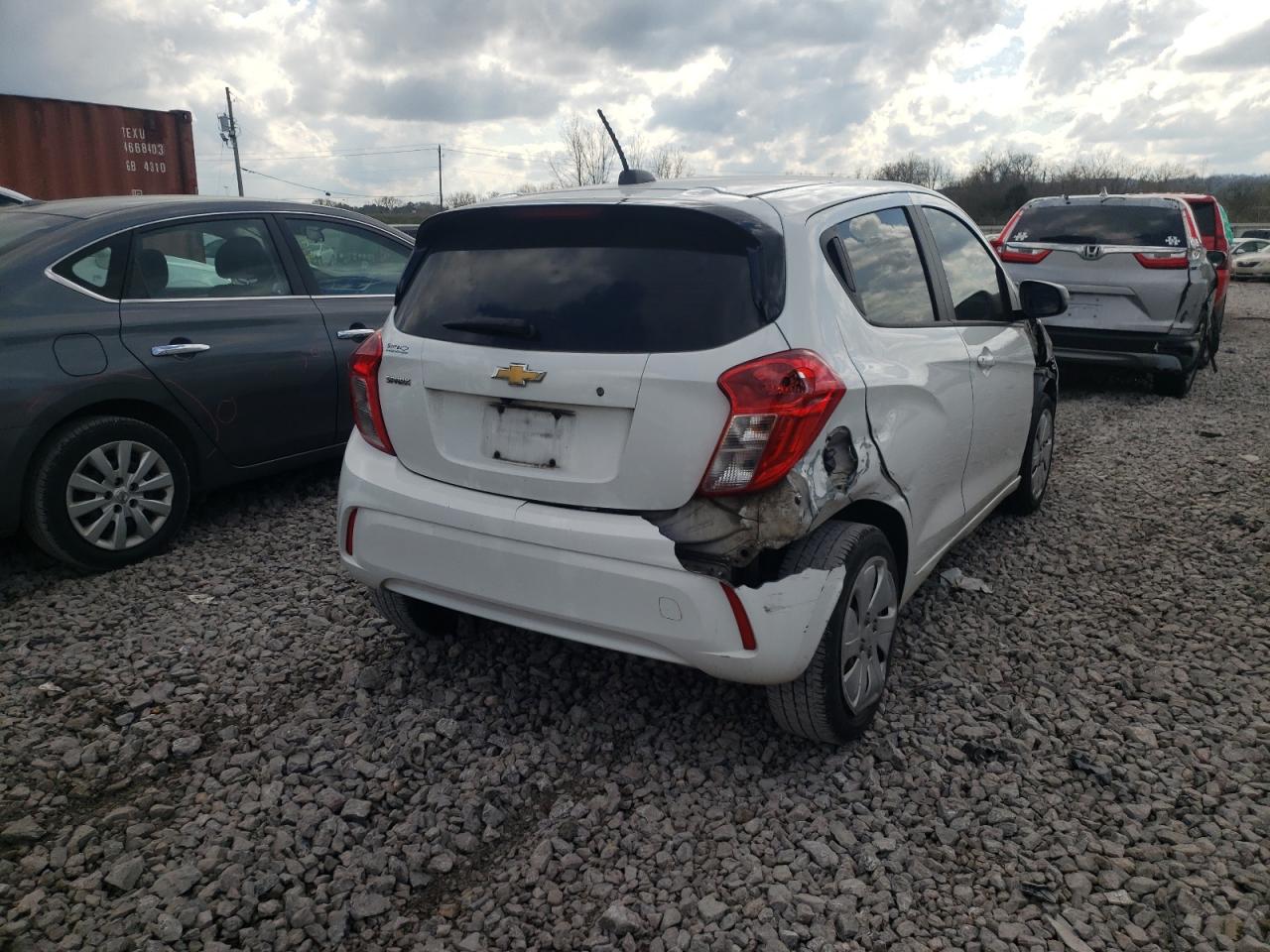 Foto 4 de la subasta – 2017 CHEVROLET SPARK LS con VIN KL8CB6SA7HC761191