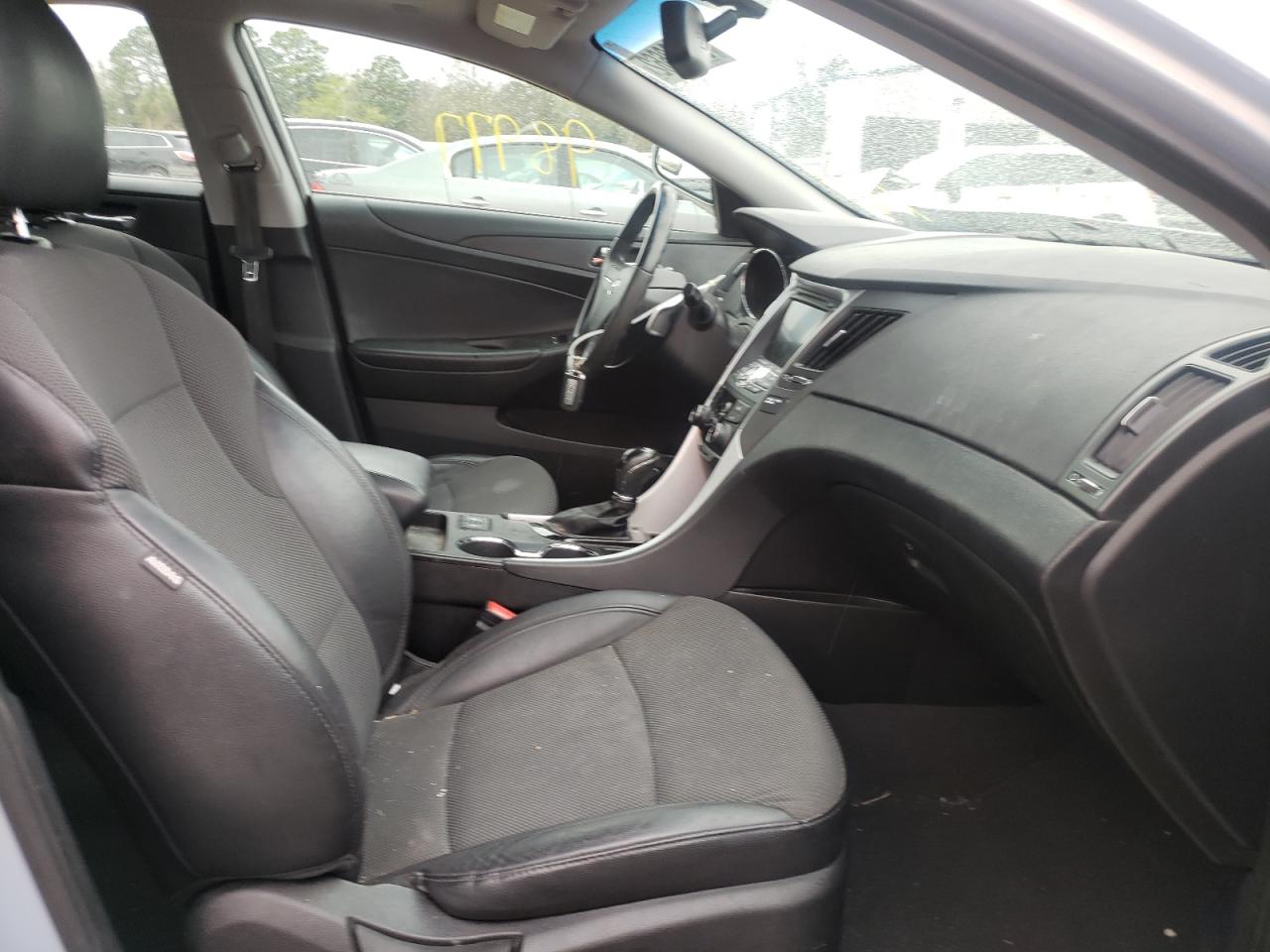 Photo 5 from auction – 2013 HYUNDAI SONATA SE with VIN 5NPEC4AC9DH769280