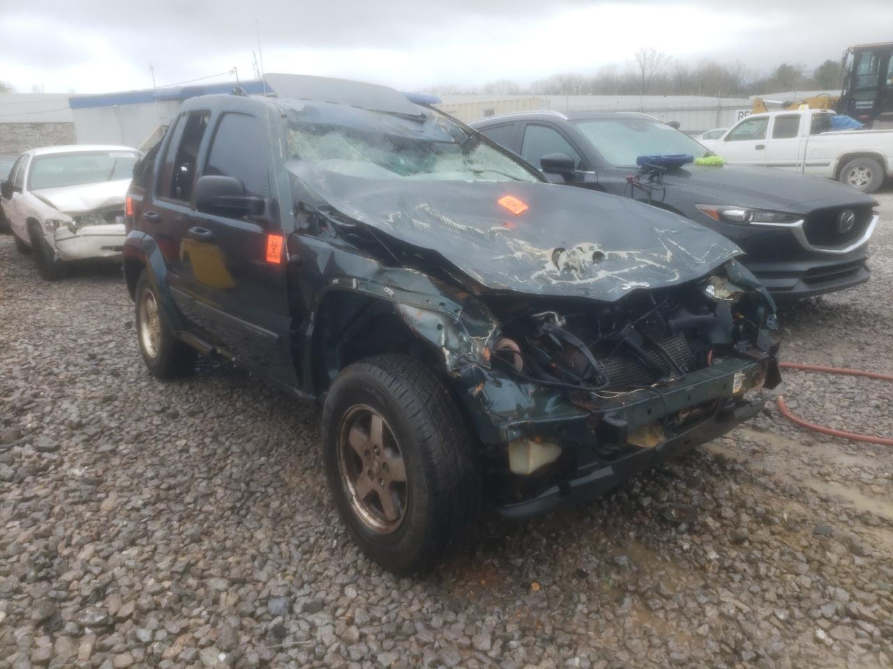 JEEP LIBERTY RE 2005 with VIN 1J4GK38KX5W685641 - Photo from auction