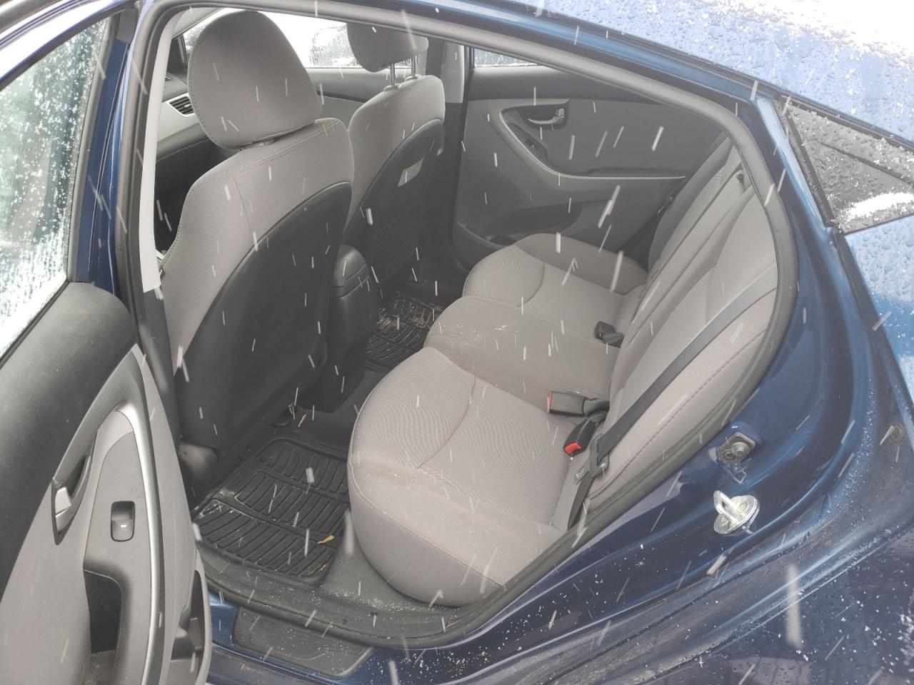 Photo 6 from auction – 2016 HYUNDAI ELANTRA SE with VIN 5NPDH4AE0GH725445