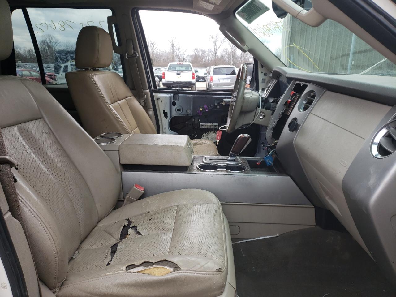Photo 5 from auction – 2007 FORD EXPEDITION with VIN 1FMFU20567LA21977