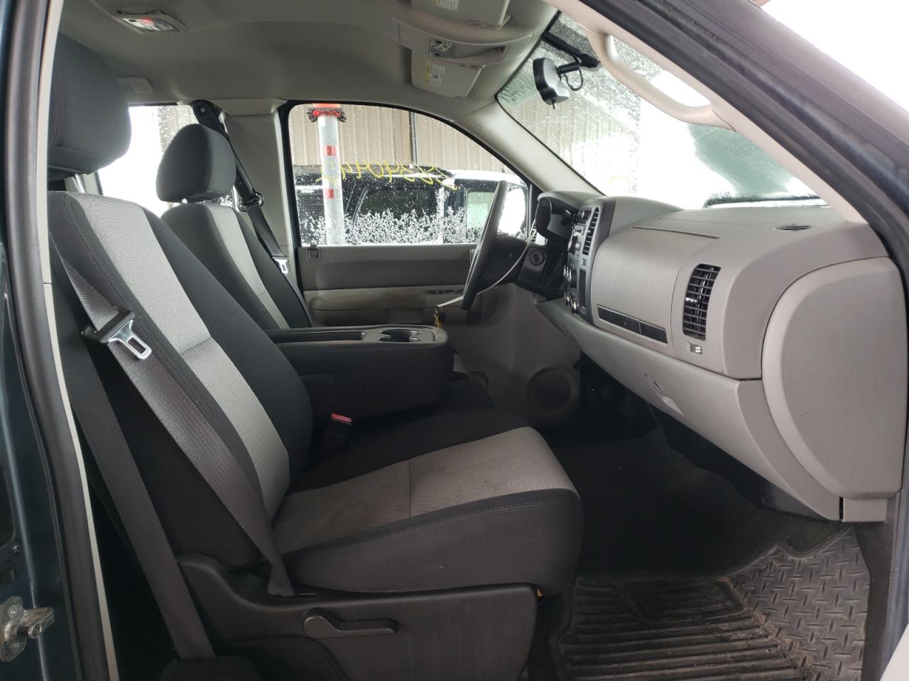 Photo 5 from auction – 2008 GMC SIERRA C15 with VIN 1GTEC19X28Z230343