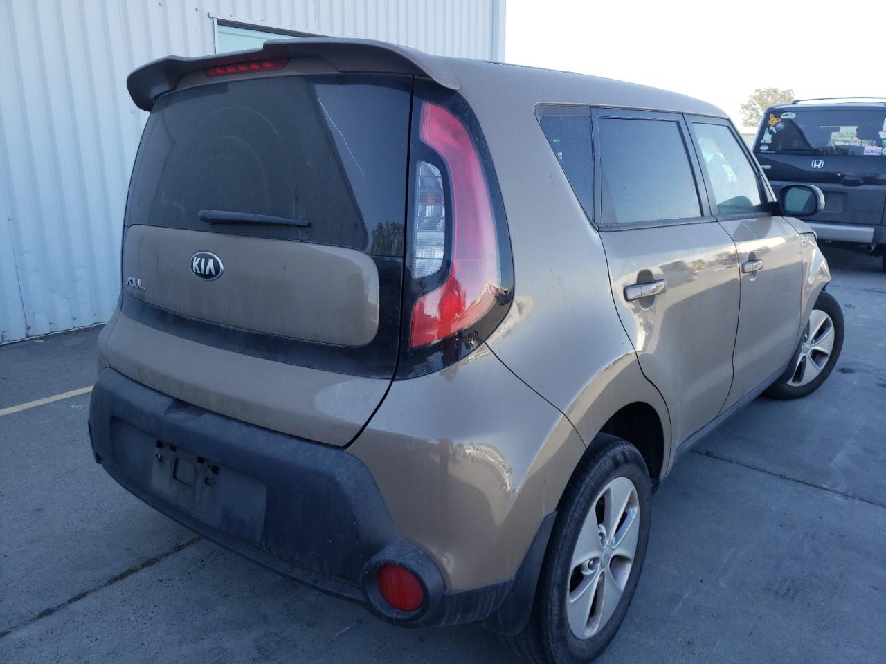 Photo 4 from auction – 2016 KIA SOUL with VIN KNDJN2A20G7258022