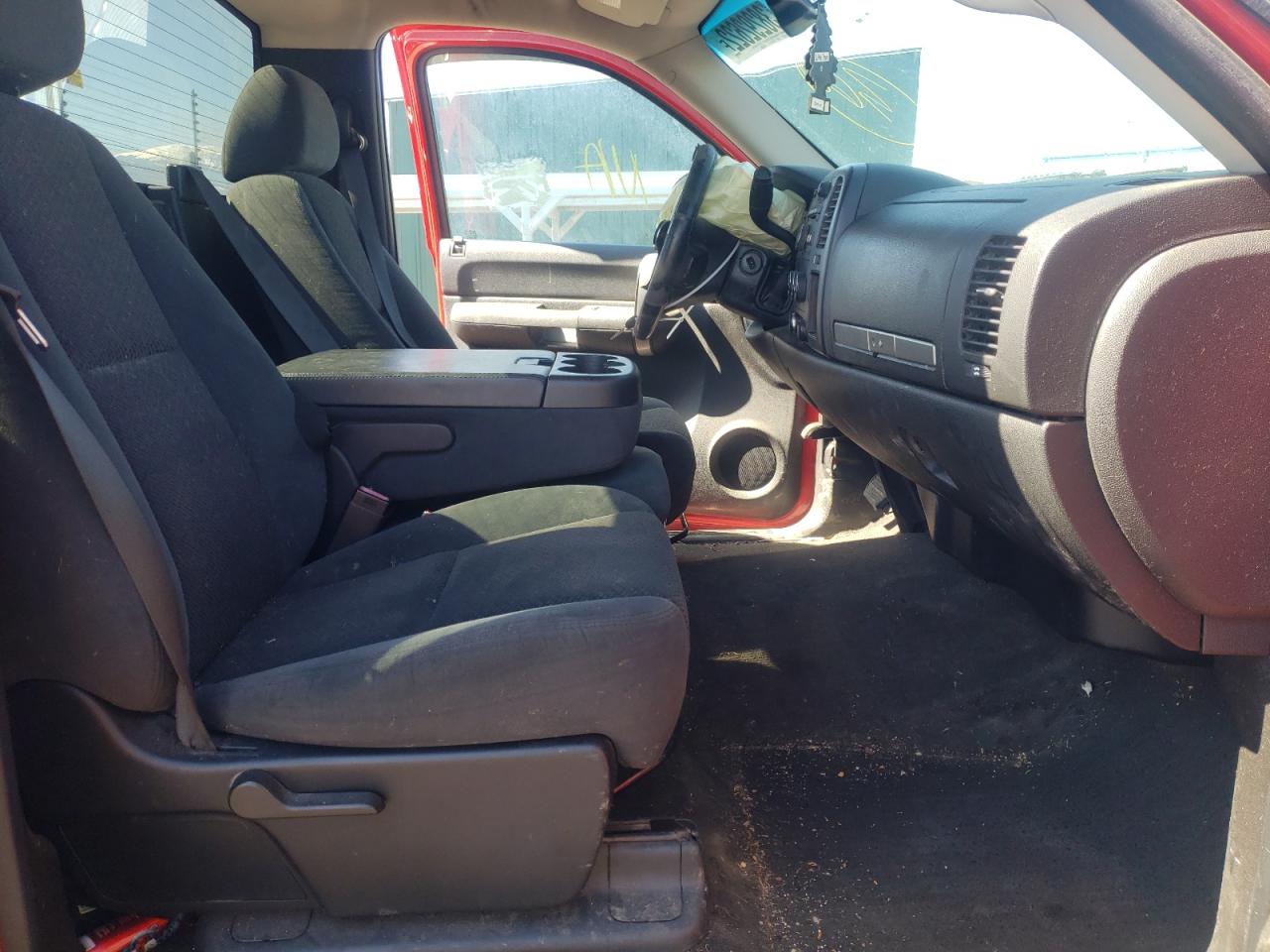 Photo 5 from auction – 2007 CHEVROLET SILVERADO with VIN 1GCEC14027Z637023