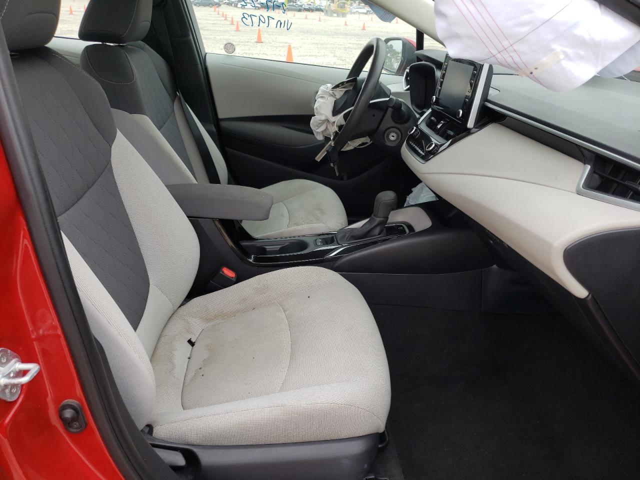 Photo 5 from auction – 2020 TOYOTA COROLLA LE with VIN 5YFEPRAE5LP007973