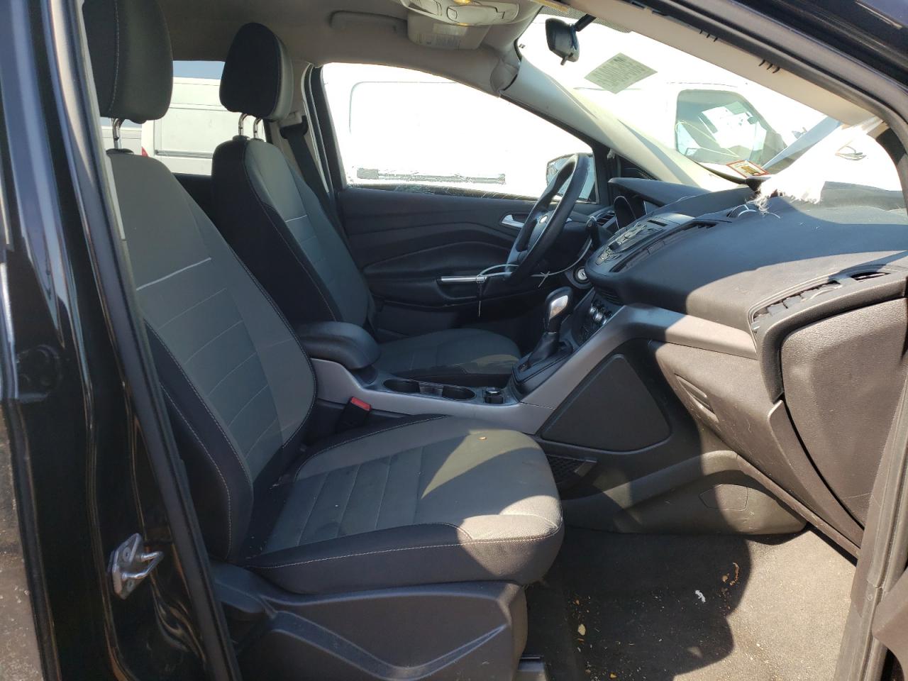 Photo 5 from auction – 2015 FORD ESCAPE SE with VIN 1FMCU9GX2FUC72510