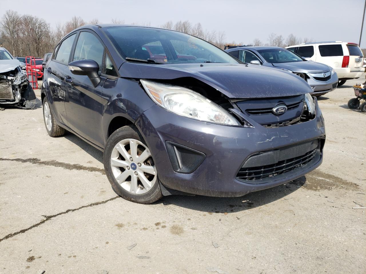 FORD FIESTA SE 2013 with VIN 3FADP4EJ5DM122979 - Photo from auction