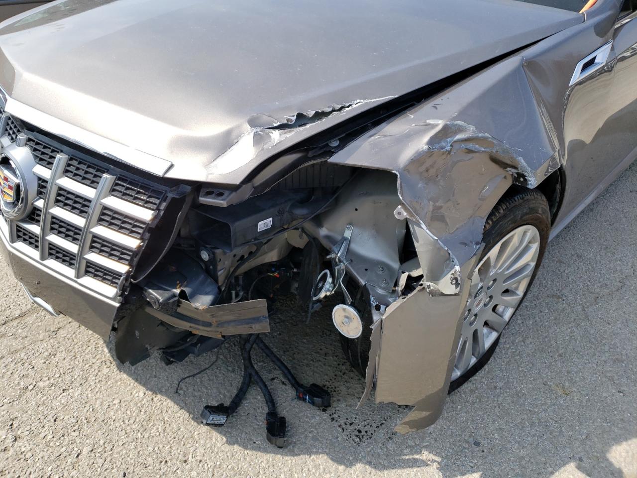 Photo 9 from auction – 2012 CADILLAC CTS PREMIU with VIN 1G6DS5E32C0143342