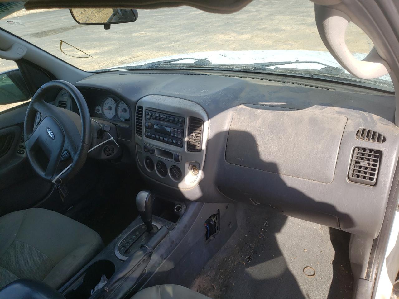 Photo 9 from auction – 2006 FORD ESCAPE XLT with VIN 1FMYU93146KD34962
