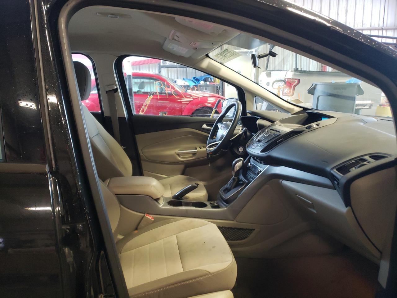 Photo 5 from auction – 2014 FORD C-MAX SE with VIN 1FADP5AUXEL519662
