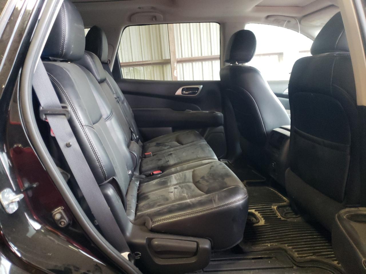 Photo 6 from auction – 2017 NISSAN PATHFINDER with VIN 5N1DR2MN0HC651126
