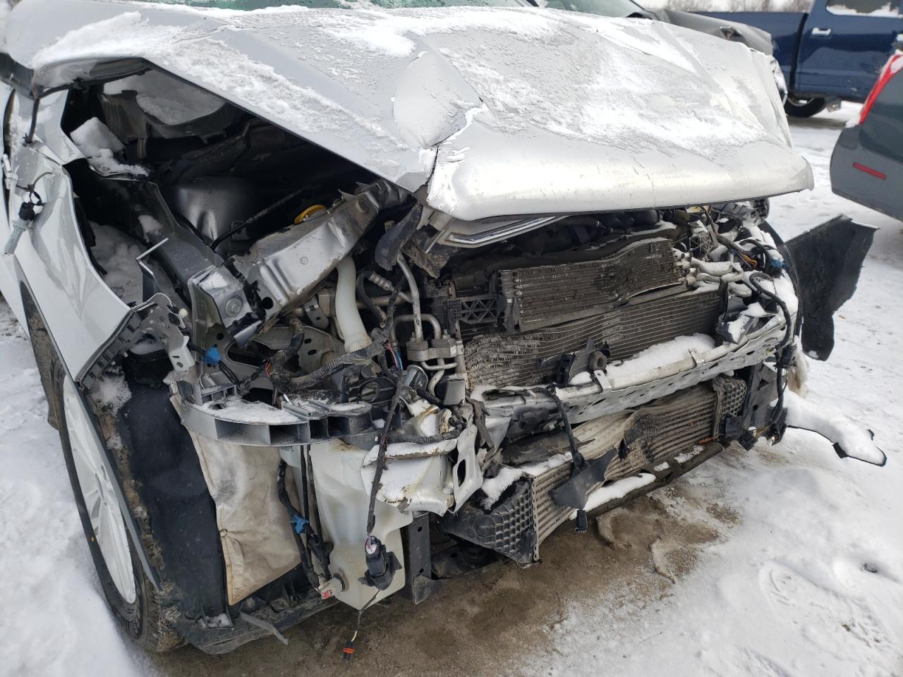 Photo 9 from auction – 2018 FORD ESCAPE SE with VIN 1FMCU0G97JUB48836