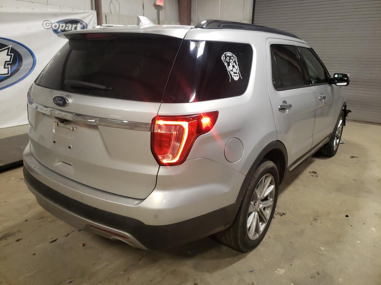 Photo 4 from auction – 2017 FORD EXPLORER L with VIN 1FM5K7F82HGA16768
