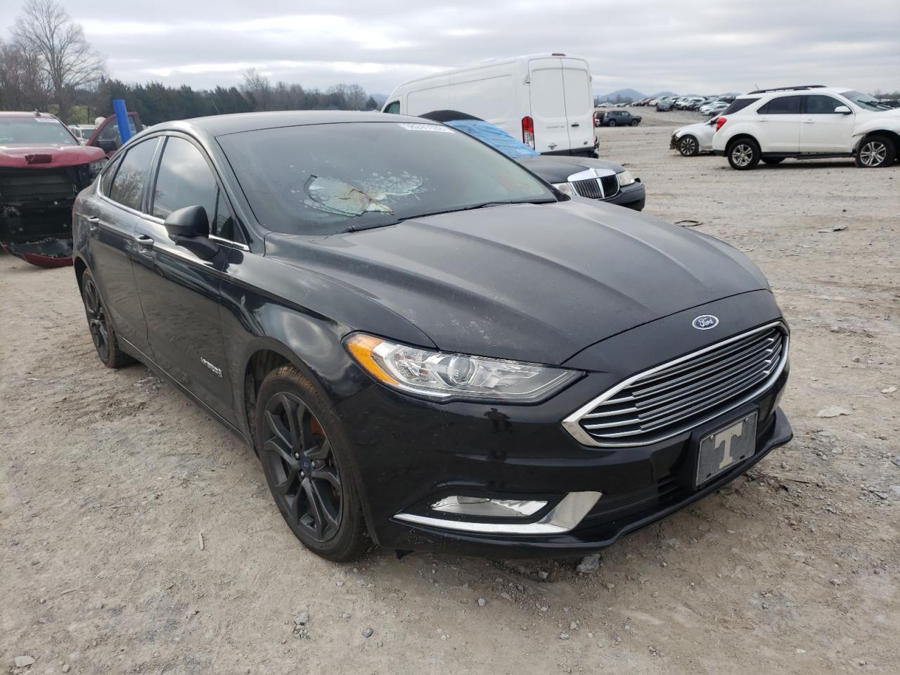 FORD FUSION SE 2018 with VIN 3FA6P0LU3JR116661 - Photo from auction