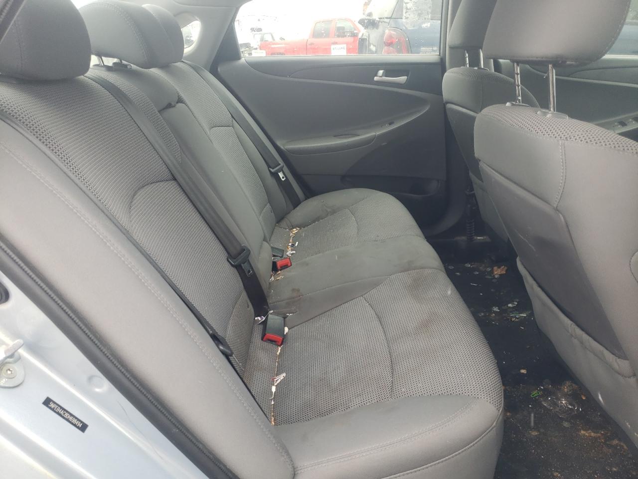 Photo 6 from auction – 2013 HYUNDAI SONATA GLS with VIN 5NPEB4AC8DH698494