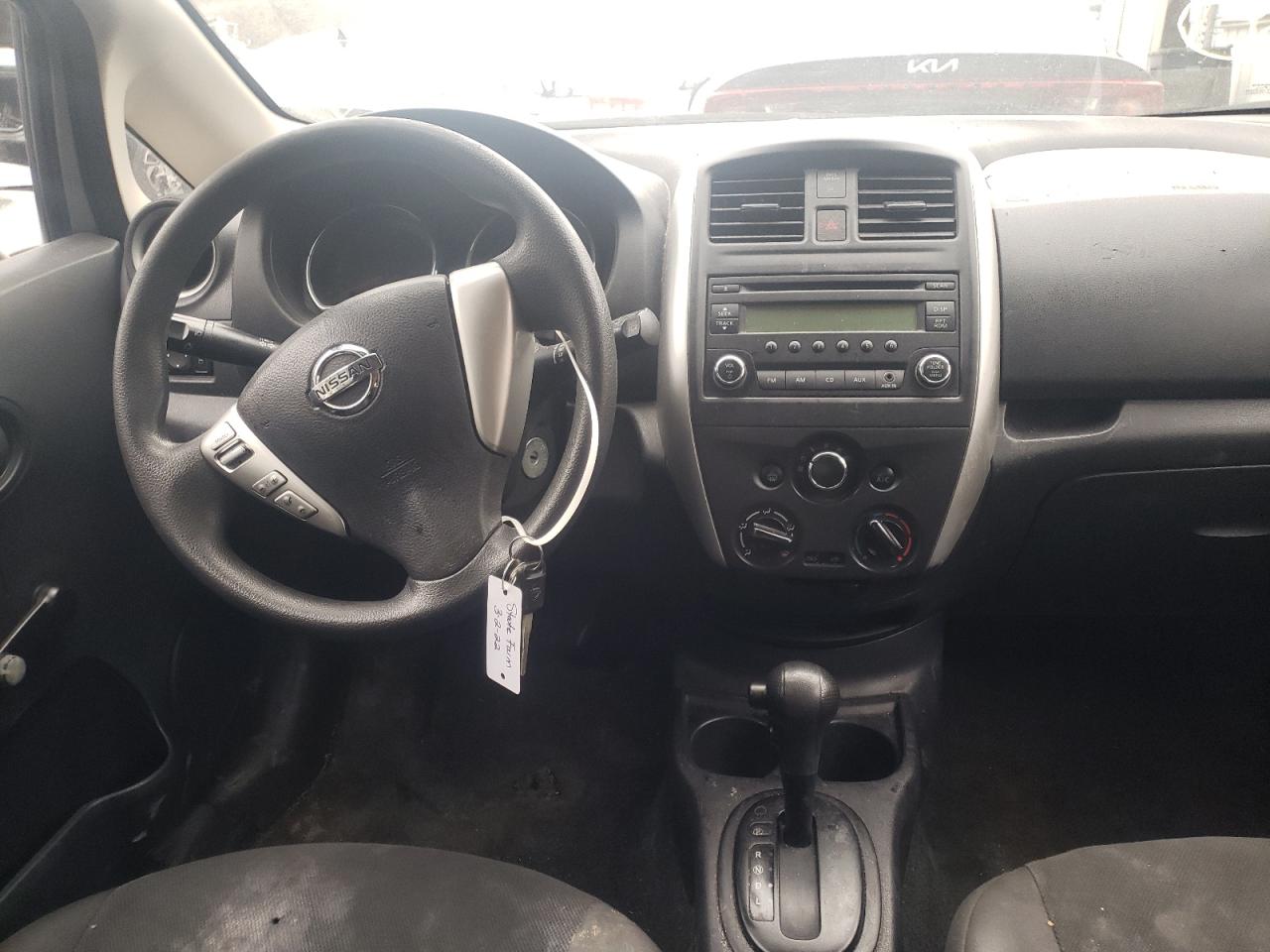 Photo 9 from auction – 2015 NISSAN VERSA NOTE with VIN 3N1CE2CP0FL388123