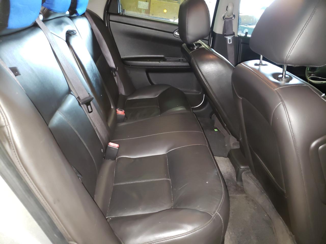 Photo 6 from auction – 2010 CHEVROLET IMPALA LT with VIN 2G1WB5EK8A1145555