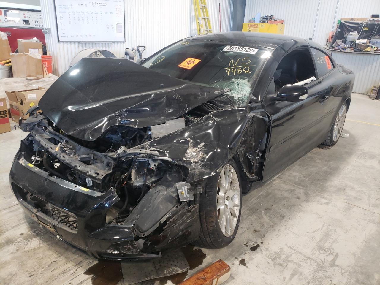 Photo 2 from auction – 2007 VOLVO C70 T5 with VIN YV1MC68227J014482