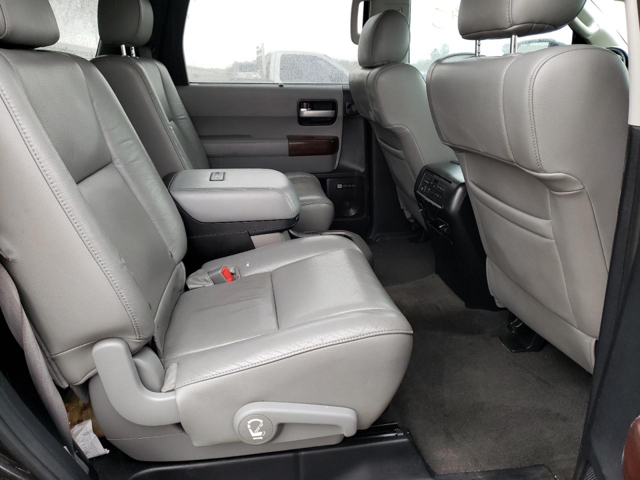 Photo 6 from auction – 2012 TOYOTA SEQUOIA PL with VIN 5TDDW5G12CS068958