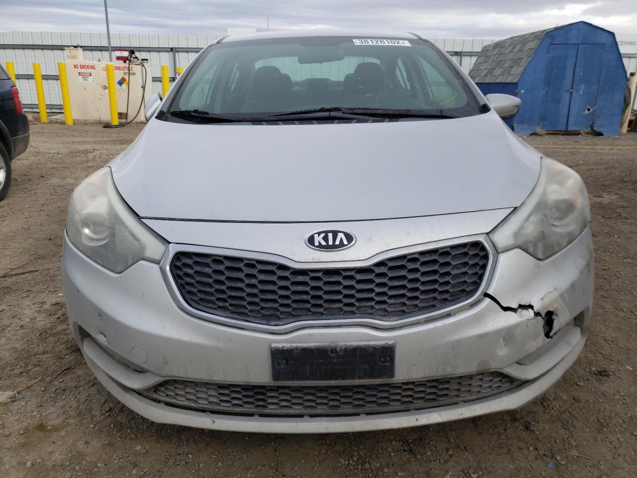 Photo 9 from auction – 2015 KIA FORTE LX with VIN KNAFK4A66F5435001