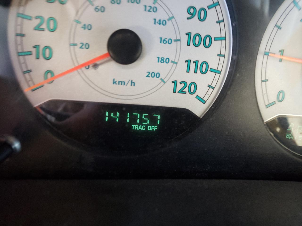 Photo 8 from auction – 2005 CHRYSLER TOWN & COU with VIN 2C4GP54L45R526527