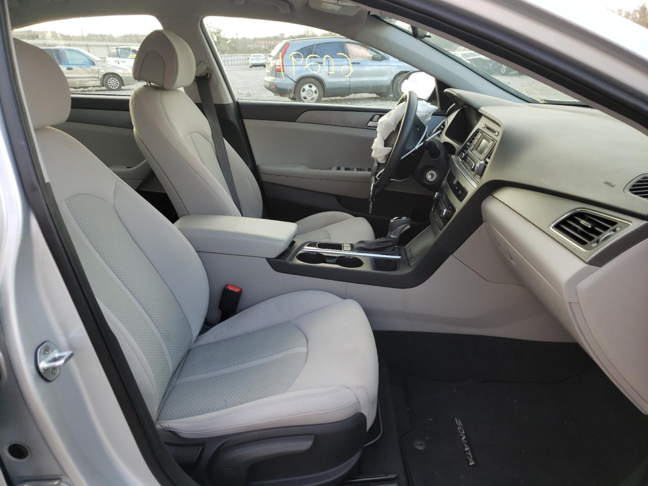Photo 5 from auction – 2016 HYUNDAI SONATA SE with VIN 5NPE24AF3GH419175