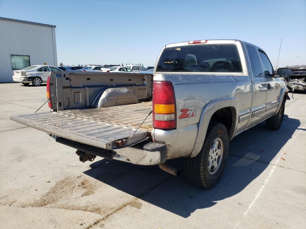 Photo 4 from auction – 2000 CHEVROLET SILVERADO with VIN 1GCEK19T9YE199454