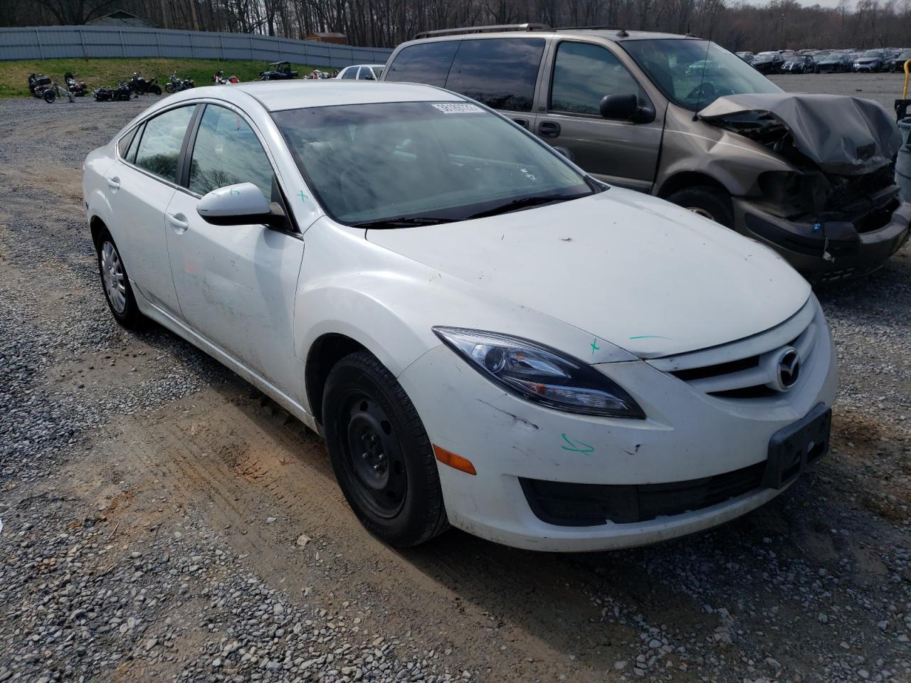MAZDA 6 I 2011 with VIN 1YVHZ8BH4B5M15171 - Photo from auction
