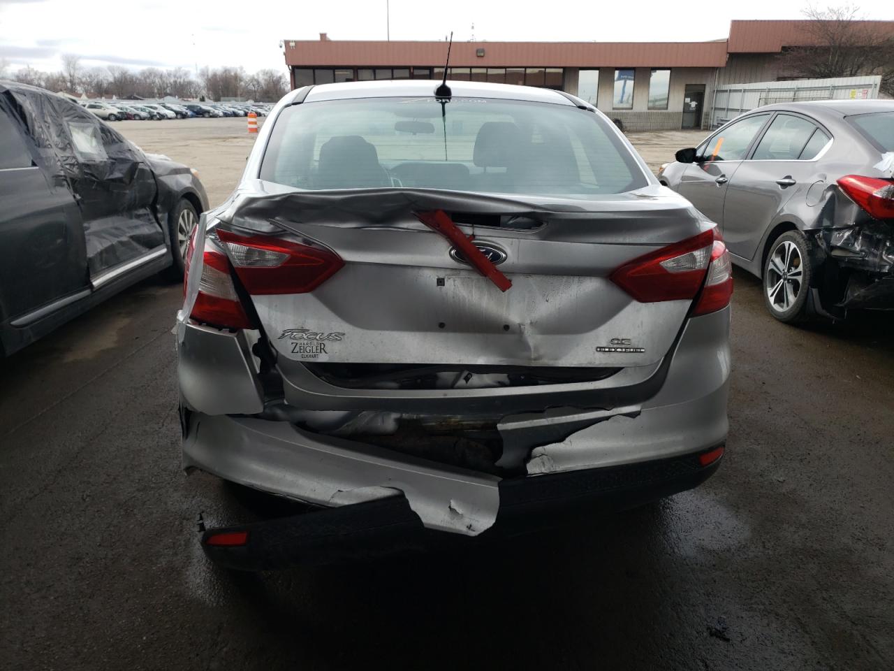 Photo 9 from auction – 2013 FORD FOCUS SE with VIN 1FADP3F29DL318703